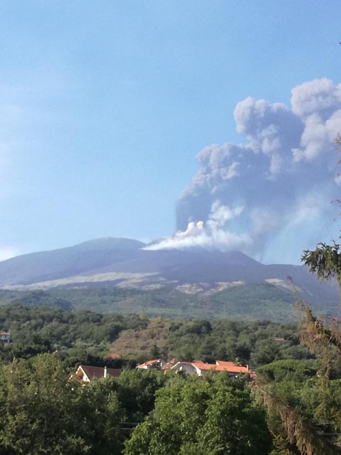 Alle pendici dell'Etna Ragalna Esterno foto