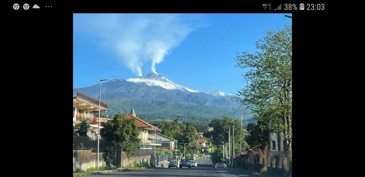 Alle pendici dell'Etna Ragalna Esterno foto