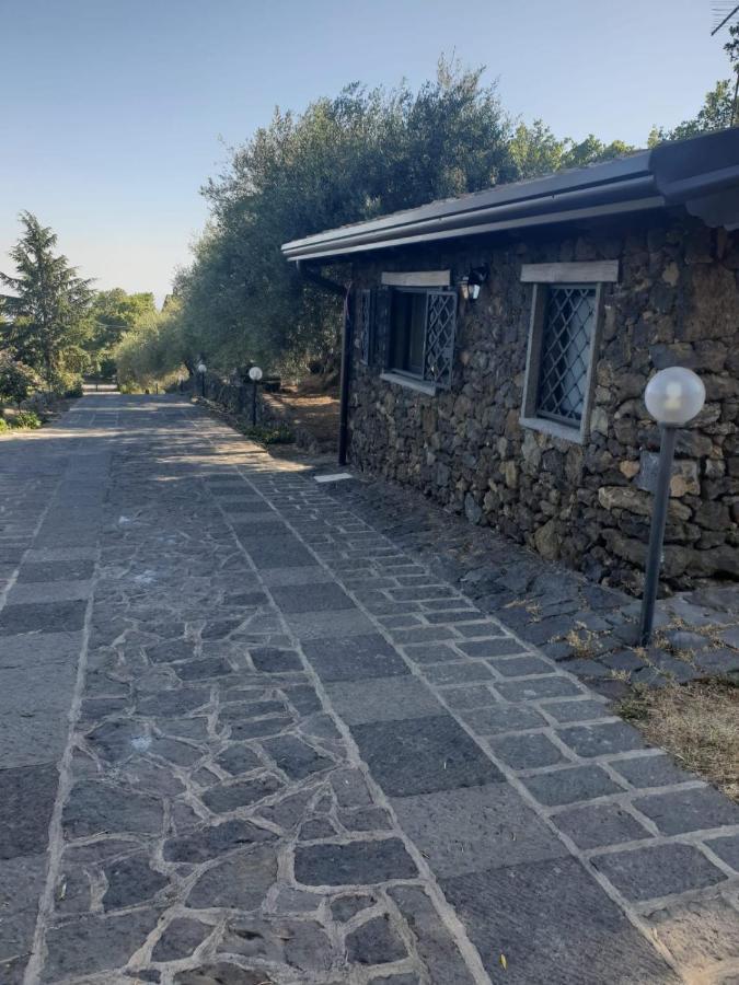 Alle pendici dell'Etna Ragalna Esterno foto